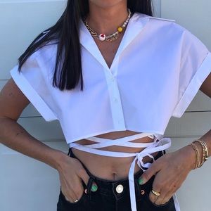 Zara short sleeved, cropped shirt, button up, ties around the waist, size small